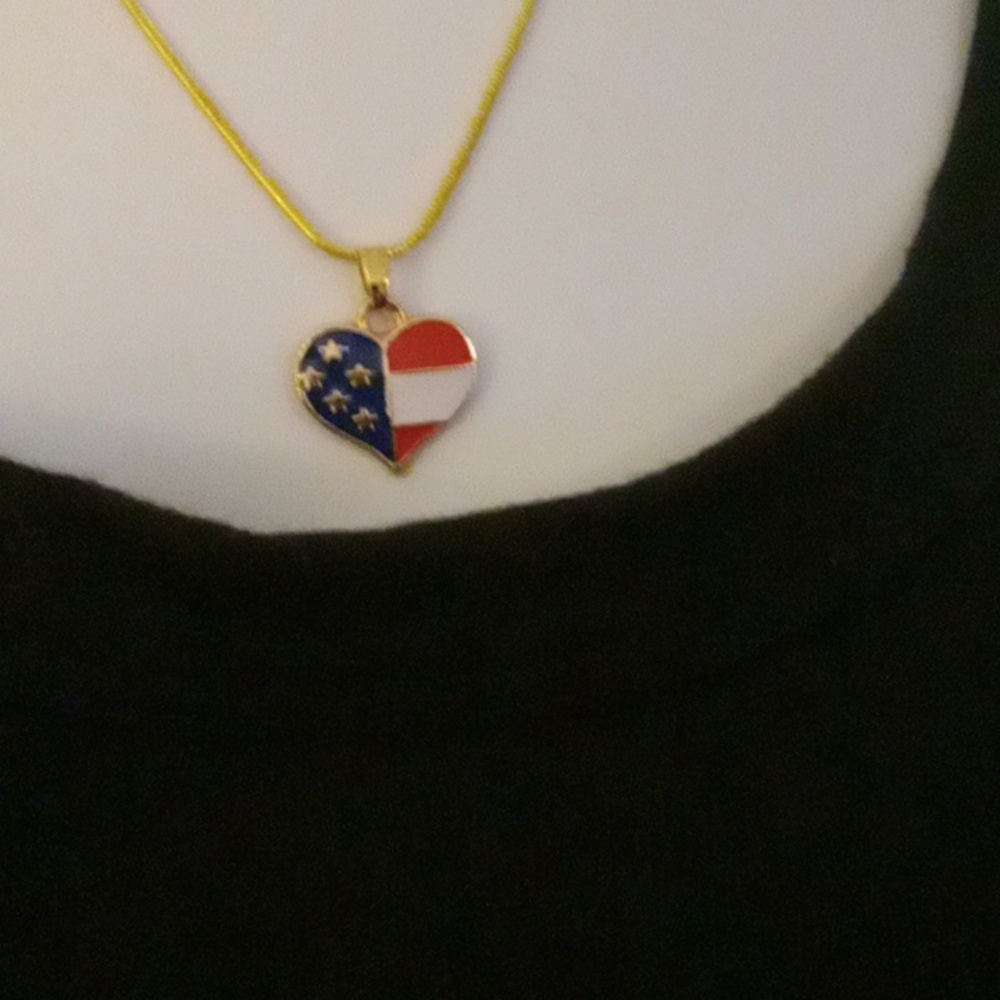 Gold Heart Pendant Necklace - Picture 2 of 2